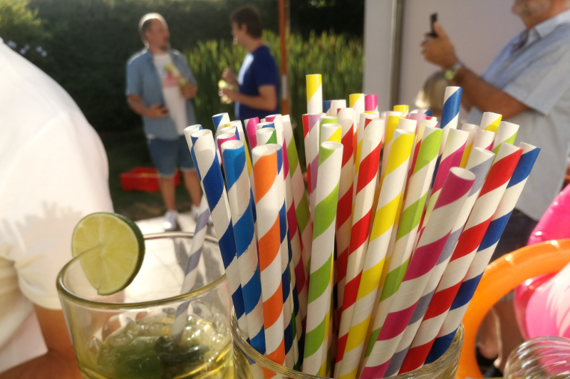 Cocktails auf dem Sommerfest